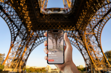 Visual mobile tour guide