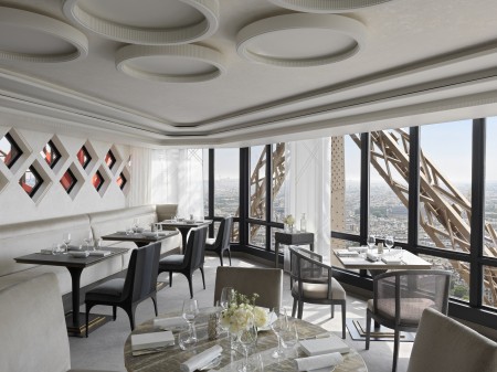 Jules Verne Restaurant